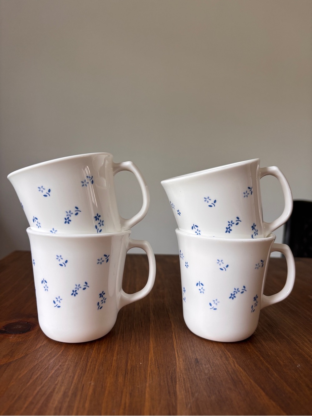 Corning/Corelle Vintage Set of 4 Mugs